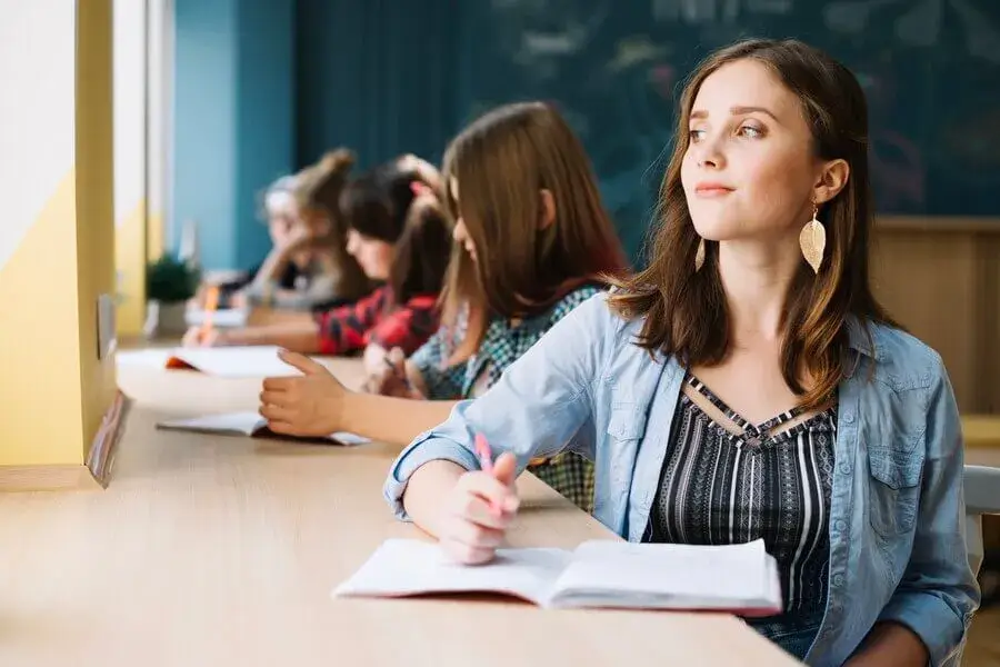 Estágios e oportunidades para estudantes virtuais