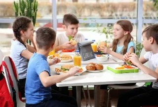 Curso gratuito de Alimentação Escolar