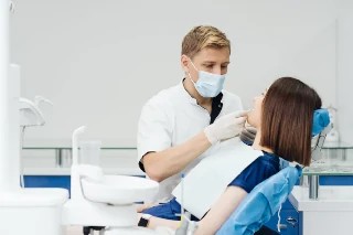 Curso gratuito de Assistência Odontológica para Pacientes Fumantes e Alcoólatras