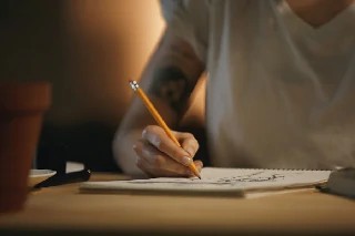 Curso gratuito online de Básico em Desenhos de Caricatura com certificado