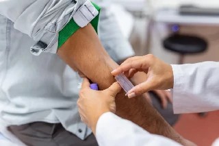 Curso gratuito de Básico em Punção Venosa