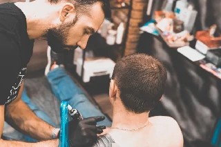 Curso gratuito de Básico em Tatuagem