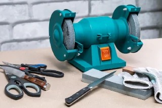 Curso gratuito de Básico em Técnicas de Afiação de Tesouras, Facas e Alicates