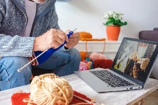 Curso gratuito de Básico em Tricô