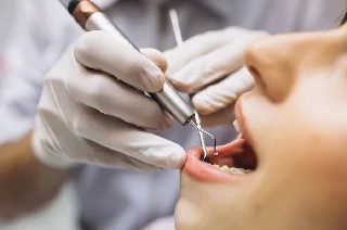 Curso gratuito de Odontologia no Tratamento de Pacientes com Dependência Química